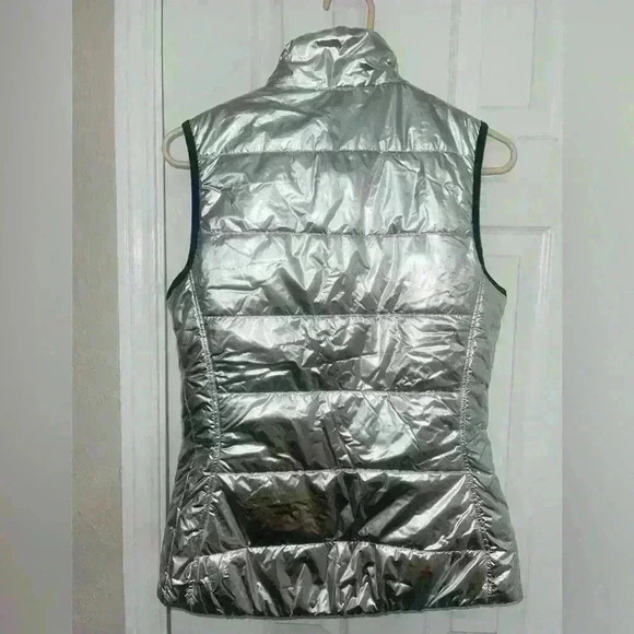 NWT LOHLA SPORT THE SHINY METALLIC SILVER VEST - Picture 2 of 11